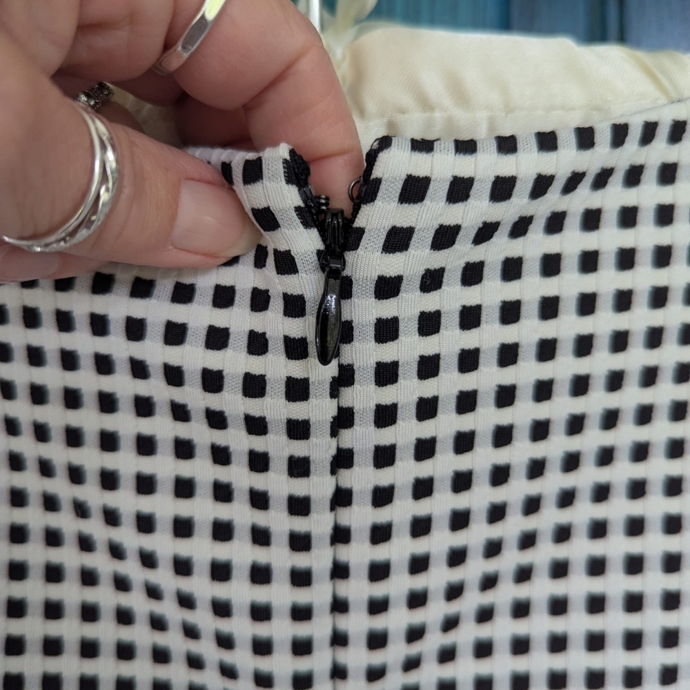Banana Republic Black White Check Cocoon Flounch Peplum Hem Dress Size 6 - Picture 6 of 6